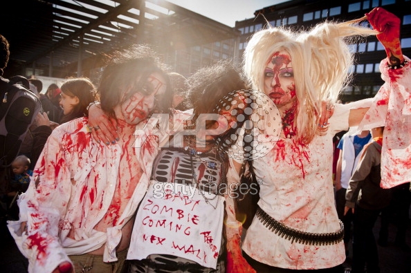 144782580-horror-movie-enthusiasts-dressed-as-zombies-gettyimages helsinki zombie walk