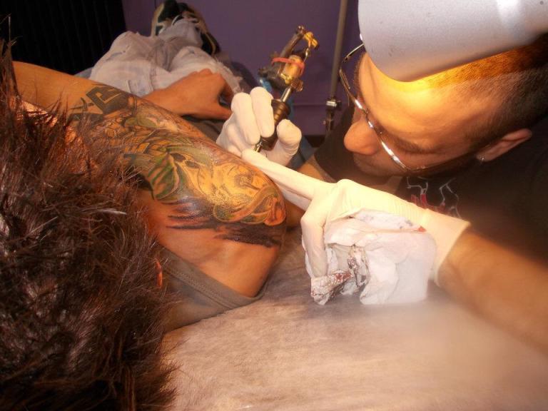 425363_314620728593736_1004163738_n