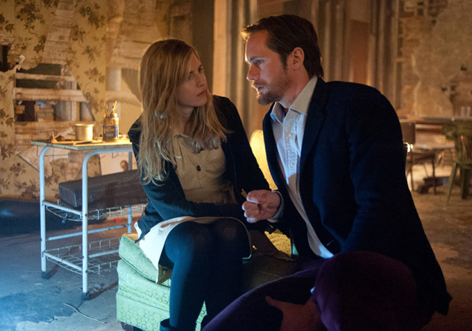 Brit-Marling-Alexander-Skarsgard-as-“Benji”-on-the-set-of-THE-EAST