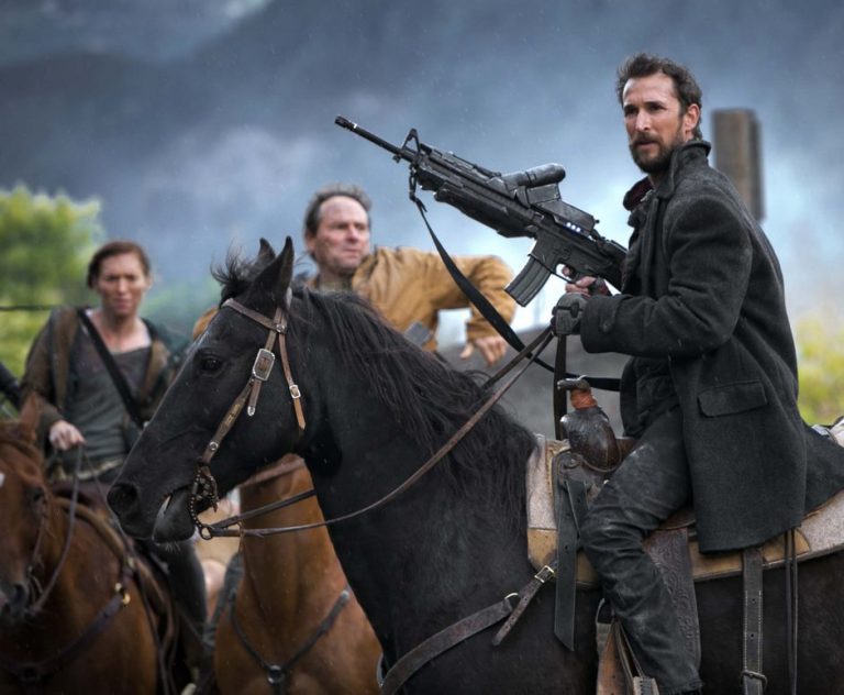 Noah-Wyle-in-FALLING-SKIES-Episode-3.01-3.02-On-Thin-Ice-Collateral-Damage-2