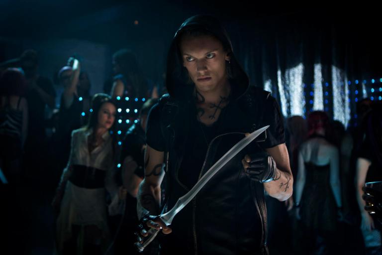 The-Mortal-Instruments-City-of-Bones4