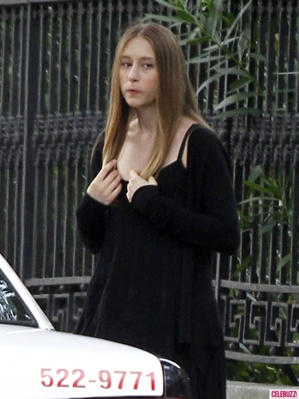 American-Horror-Story-The-Coven-5-435x580