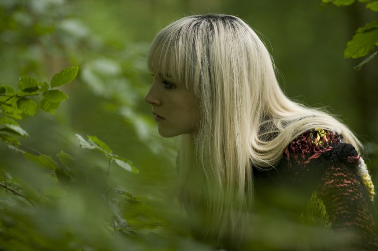 #HowILiveNow #SaoirseRonan, #bangs, piercings, blue eyes & cozy sweaters