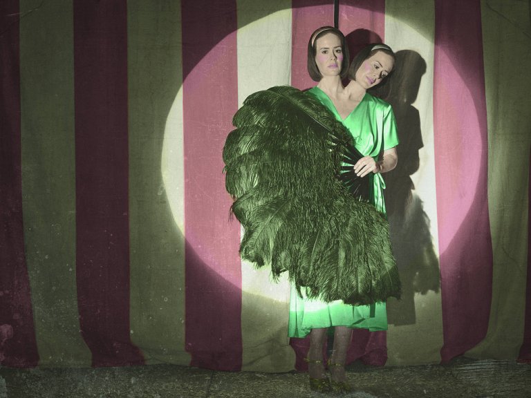 American-Horror-Story-Freak-Show-Season-4-Gallery-Pictures