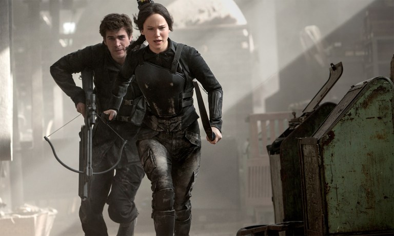 the-hunger-games-mockingjay-part-1-jennifer-lawrence-liam-hemsworth
