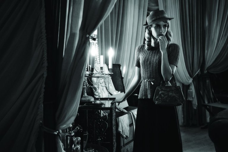 AmericanHorrorStory-FreakShow-S4-Cast-009