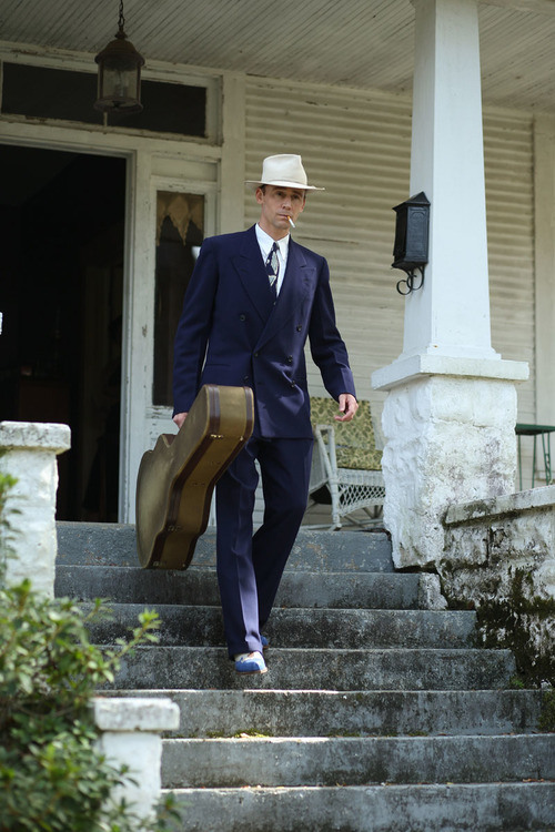 Tom Hiddleston- I Saw The Lightistl_00708