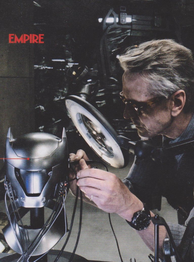 BatmanvSupermanEmpire01EDTNj3i